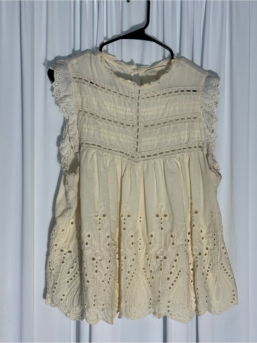 Adiva Cream Eyelet Lace Flutter Sleeve Dress
